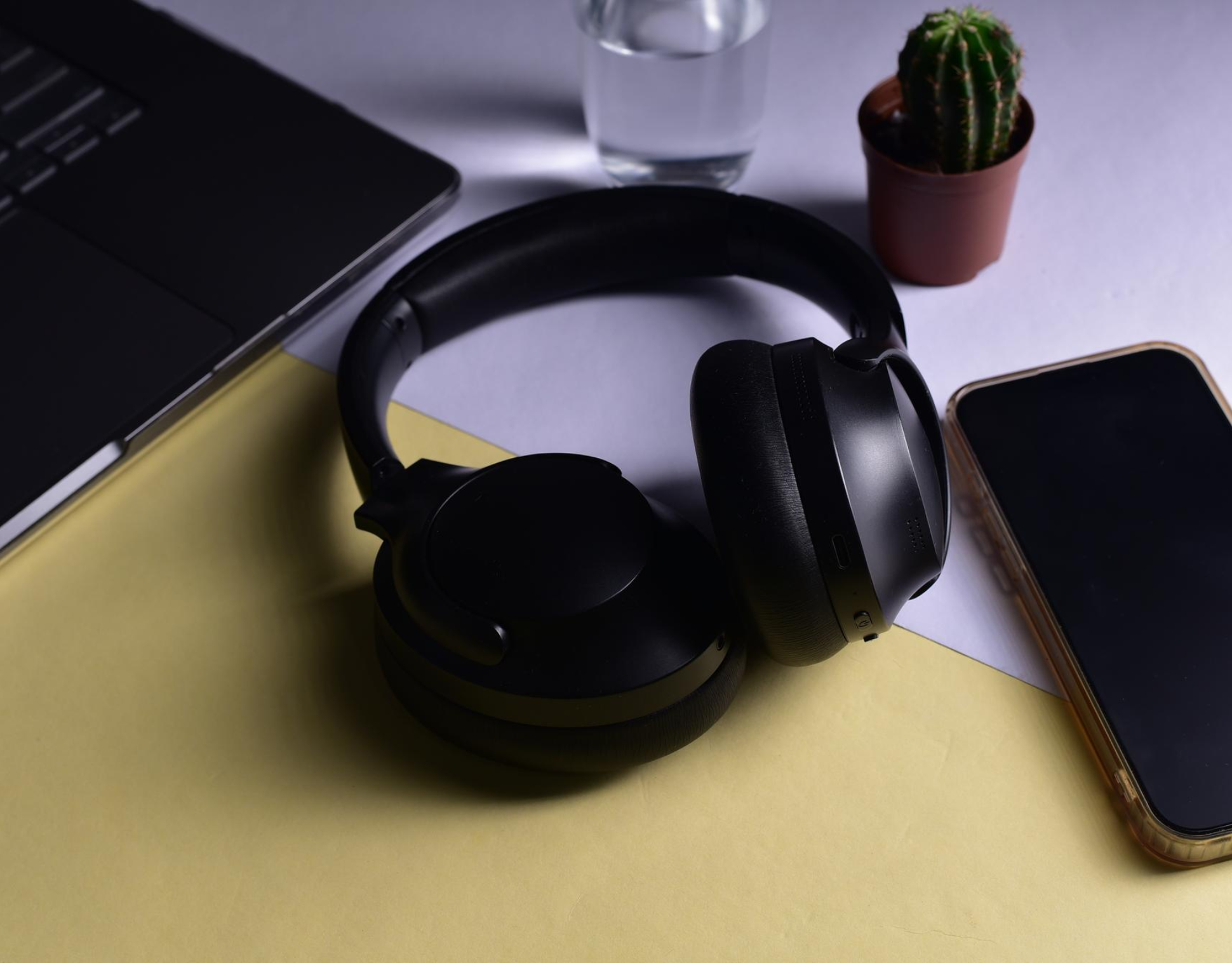 JOYROOM Top Picks: Best Tech Accessories for Everyday Life